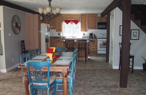 Scotland Cottage | THE GREAT LAKE ESCAPE, AMAZING SPRING FISHING & TOP NOTCH GOLF COURSES!