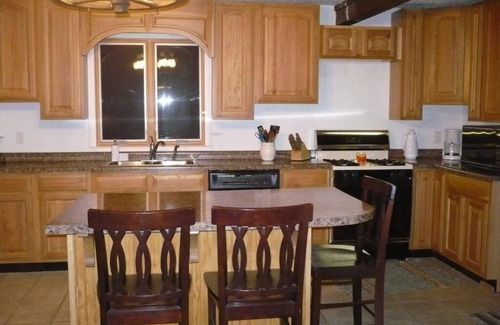 Scotland Cottage | THE GREAT LAKE ESCAPE, AMAZING SPRING FISHING & TOP NOTCH GOLF COURSES!