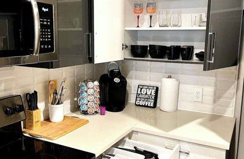 Sandy Springs Apartment | The Greatest place to stay, when you come to the A!