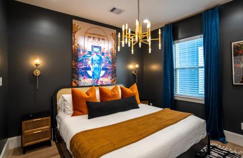 South Central Houston House | The Green Haus: Luxxe Cabana Rooftop Retreat