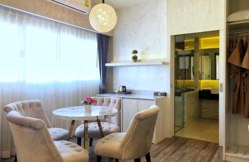 Bang Sao Thong Hotel | The Green View Hotel