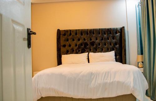 Manzini District Cabin | The Grove Guest House