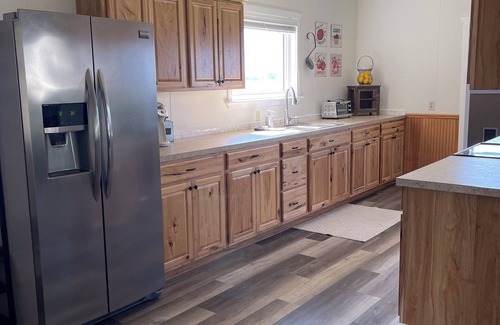 Corvallis House | The Guesthouse - on 3.5 acres in Corvallis, MT