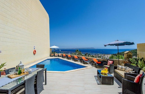 Ghajnsielem House | The Harbour Holiday Home