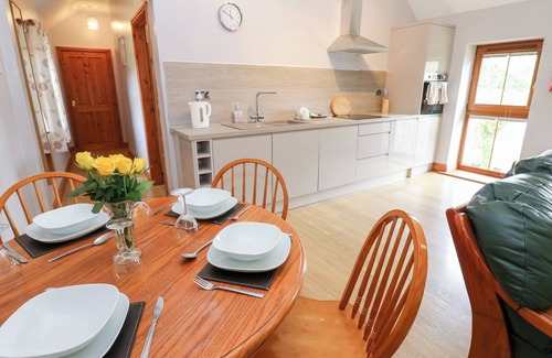 Alston Cottage | THE HAYLOFT, pet friendly, with hot tub in Alston