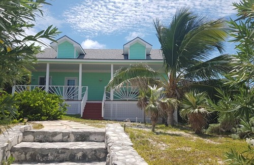 Black Point Cottage | The Heart of Paradise