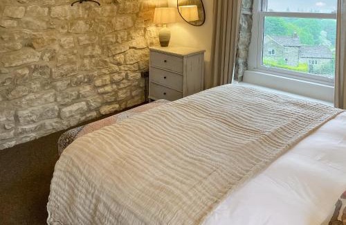 Ilkley House | The Hermit Inn Hideout