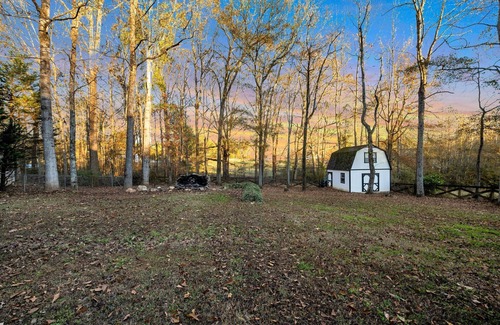 Winston House | The Hidden Gem. nnQuiet, Cozy & only 30 minutes from down town Atlanta.