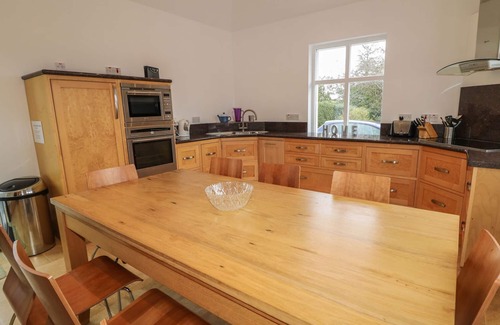 Newtownards Cottage | THE HIDE, family friendly, country holiday cottage in Newtownards