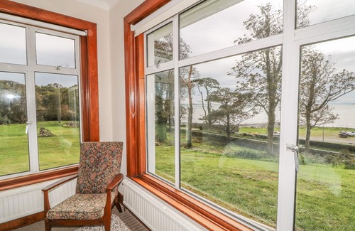 Newtownards Cottage | THE HIDE, family friendly, country holiday cottage in Newtownards