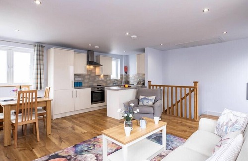 Port Isaac Cottage | THE HIDEAWAY, with a garden in Port Isaac