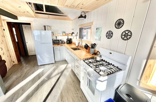 Burnham Cabin | The Hideout - Just Steps to the Beach!