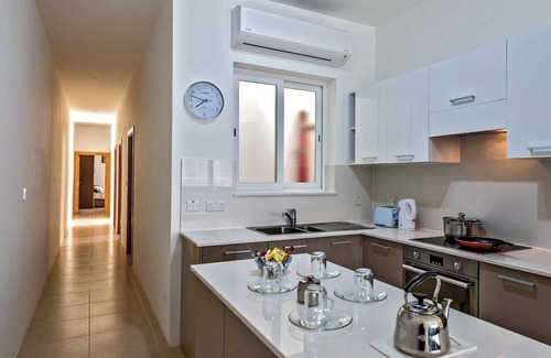 Marsalforn Apartment | The Hillock North E9