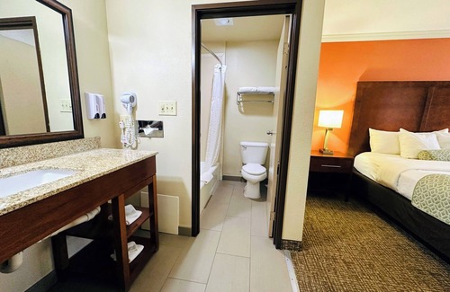 Eagle Rock Hotel | The Hills Inn Eagle Rock - Near Old Town Pasadena