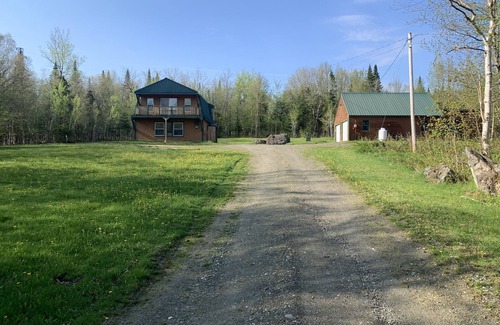 Pittsburg House | The Hilltop - DIRECT ATV - Snowmobile Trail Access