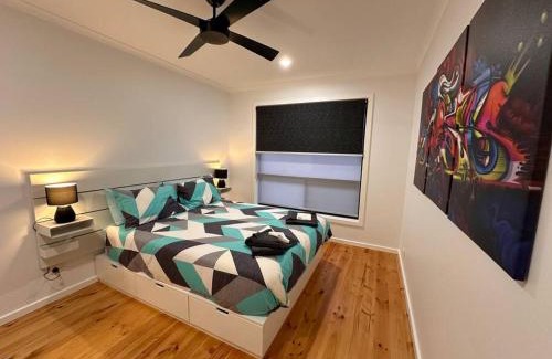 Port Lincoln House | The Hilltop, spacious family retreat with views!