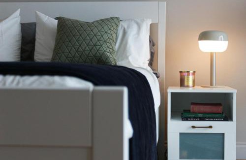 Kilcarbery House | The Hive - Luxury Ensuite Room - Full Privacy as only room on the top floor!