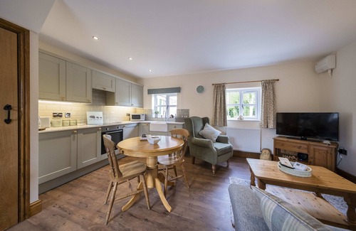 Goostrey Cottage | The Hoglets (No.2) - a cheshire that sleeps 2 guests in 1 bedroom