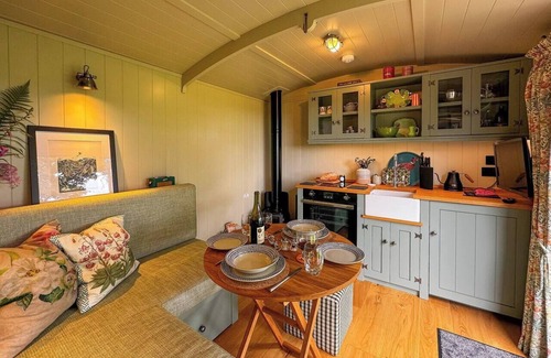 Lupton House | The Holt, a Stunning Cumbrian Shepherd’s Hut