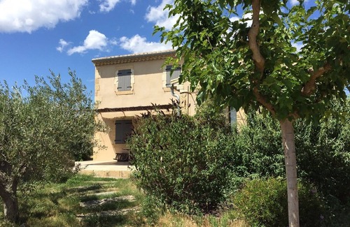 Saint-Hilaire-d'Ozilhan House | THE HOUSE NEAR THE PONT DU GARD
