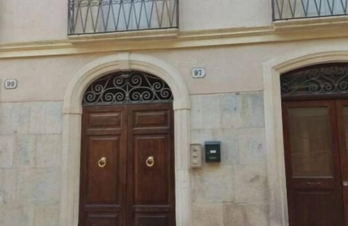 L'Aquila Apartment | The House of Dust (Via Roma, 97 L'Aquila)