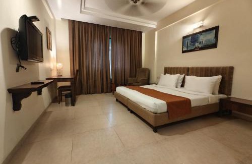 Thaltej Hotel | The Imperia