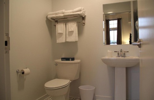 Donaldsonville Hotel | The Inn on the River