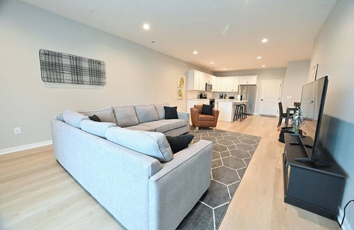Lincoln House | The Iron Ore House, BRAND NEW!