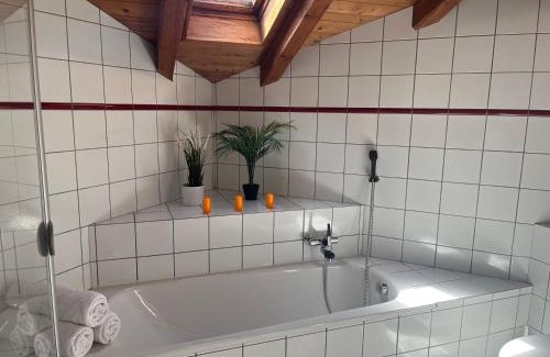 Cormoret Bed & Breakfast | the Jad B&B