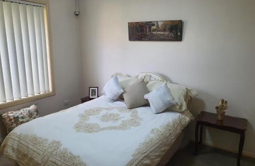 Wallerawang House | The Junction Estate COOL CALM COZY A Home N Host Property