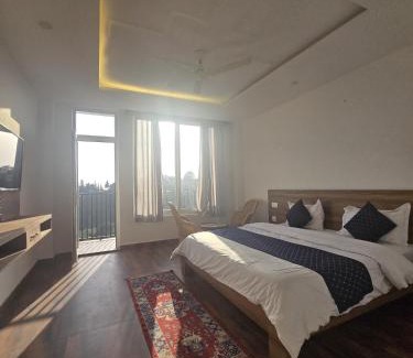 Sidhpur Hotel | The Jungle Hut