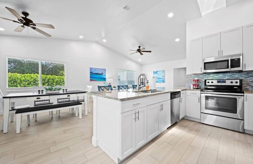 The Island House | The Jupiter Hideaway