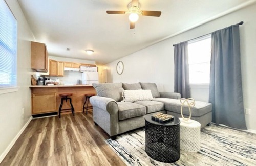 West Plains House | The Kay-924