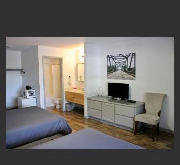 Greers Ferry Hotel | The Klassic Inn