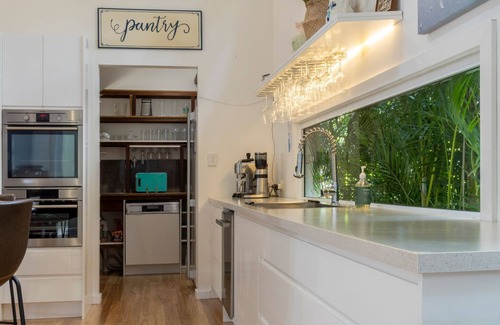 Murrays Beach House | The Lake Palace at Murray's Beach