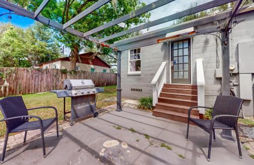 Dixieland House | The Lakeland House