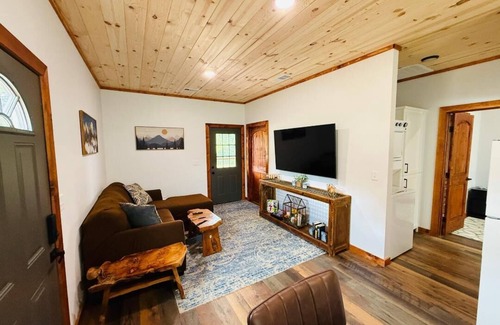Kirby Cabin | The Last Resortnn No pets allowed