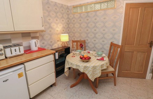 St. Fagans Cottage | The Laurels Flat