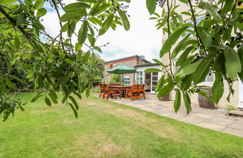 Bishops Castle Cottage | The Laurels