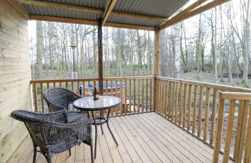 Richmond Cottage | THE LEVERET, pet friendly, with hot tub in Eppleby