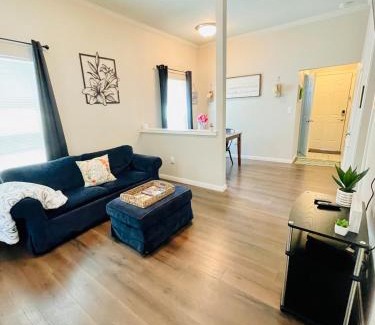 University House | The Lily House-close To Everything You Need!