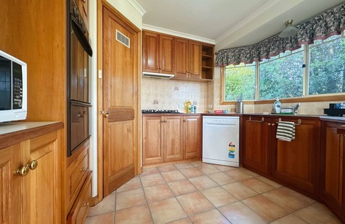 Lindisfarne House | The Lindisfarne Loft - close to CBD and Airport