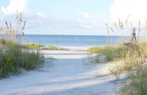 Mid Island House | The Little Beach House by Sun Palace Vacations