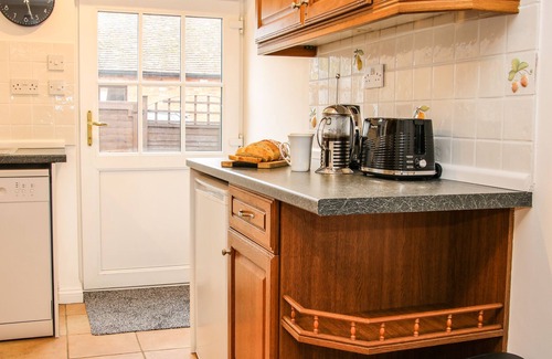 Abberley Cottage | The Little Beehive