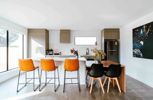 Weymouth House | The Little Black Shack
