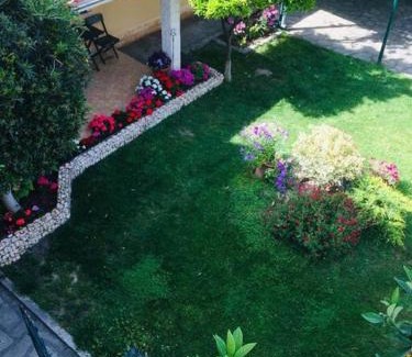 Nestos House | The Little Blooming House