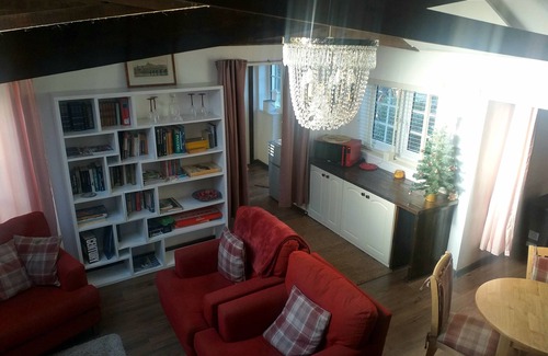 Hull Cottage | The Little House in Hull