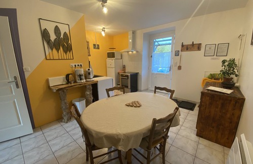 Pont-de-Poitte Apartment | The little pot of the lake