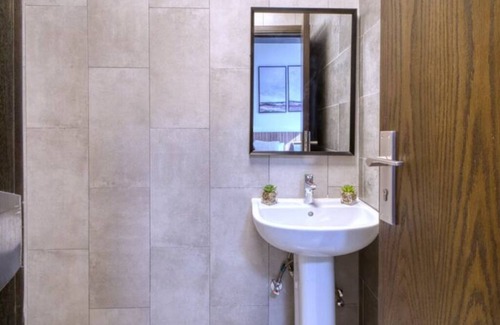 Falaj al Moalla Apartment | The Living