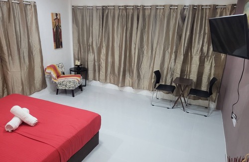 Piaye Bed & Breakfast | The Local Experience - Kalbas Suite